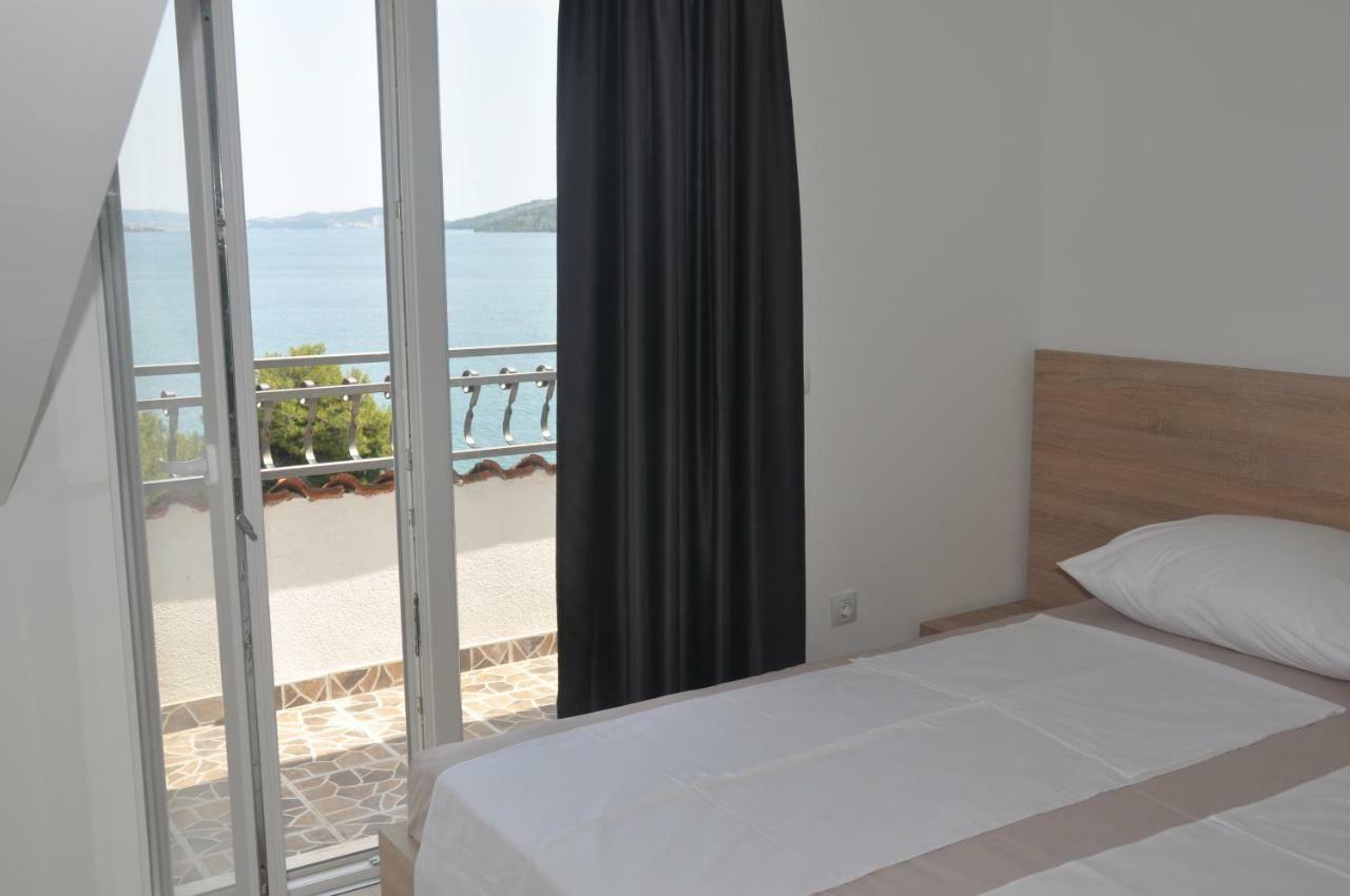 Anna Apartment Marina Exterior foto